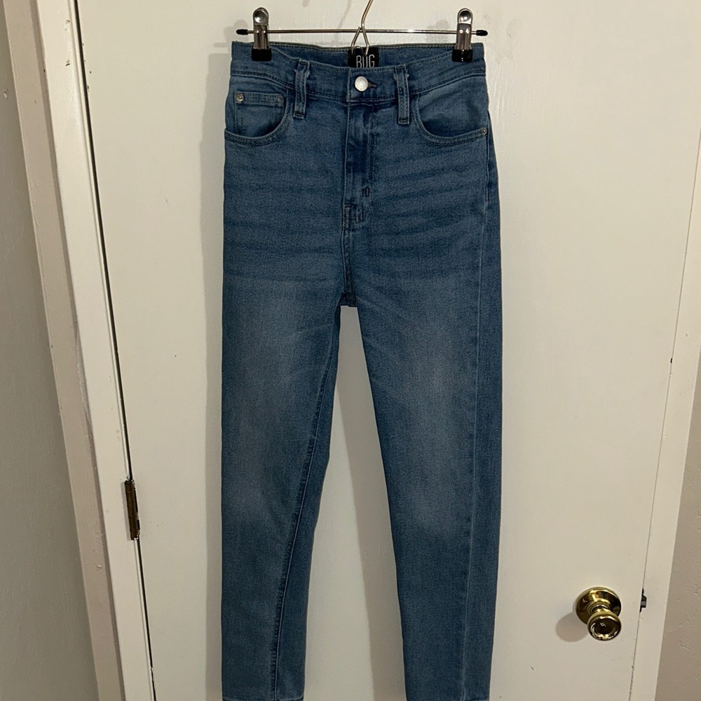 BDG Ankle Cropped Blue Jeans